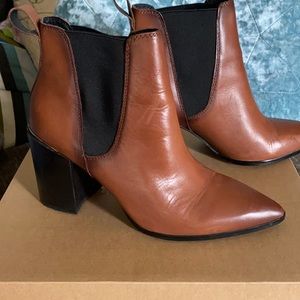 Steve Madden Knoxi boots size 8 ( only worn once)